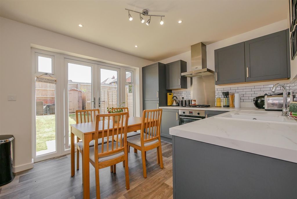 Property photo 2 of 13 Kitchen/Diner