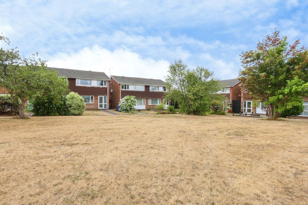 Property photo 1 of 17 Pbox-Img.Jpg