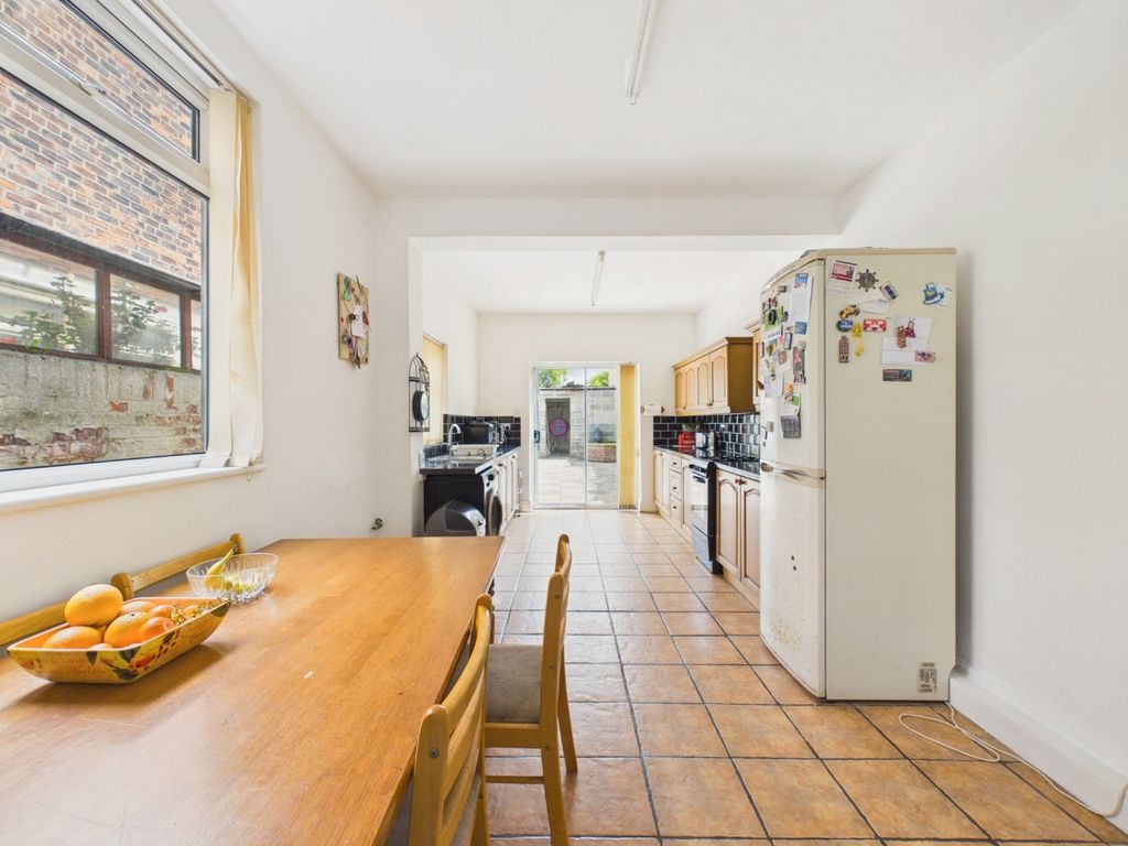 Property photo 3 of 14 5149748