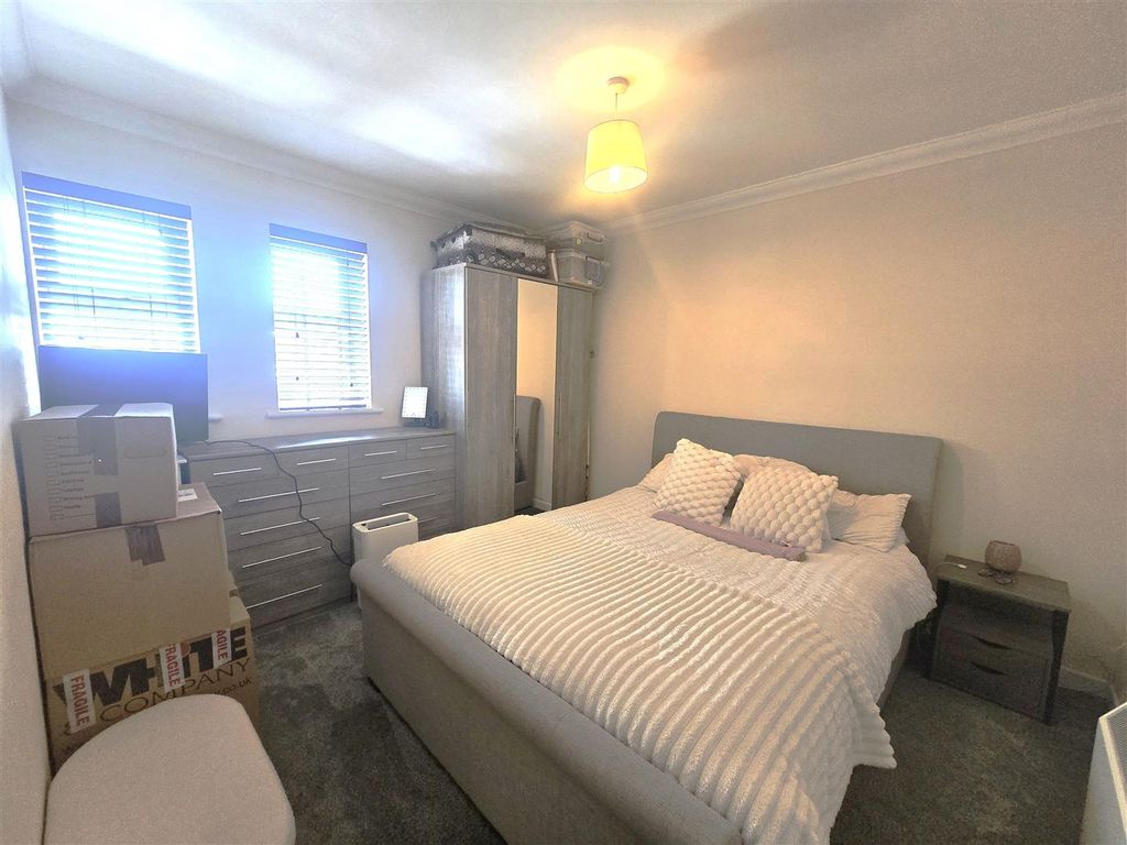 Property photo 3 of 6 1000116285.Jpg