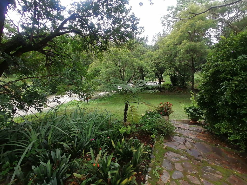 Property photo 2 of 30