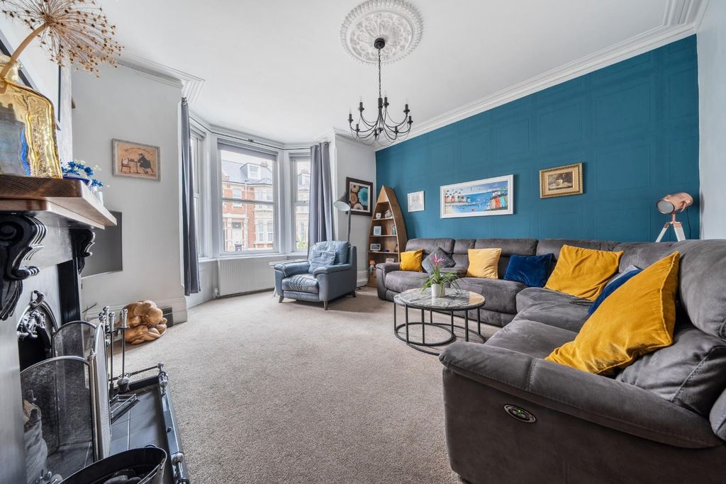 Property photo 2 of 24 1436790-21-69d52E7Ed76c.Jpg