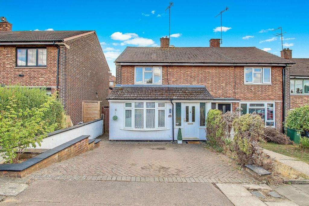 Property photo 2 of 16