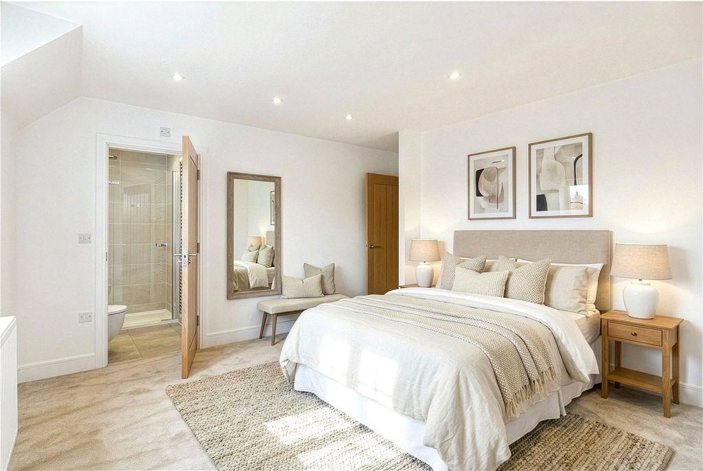 Property photo 3 of 11 Picture No. 15