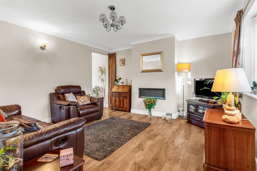 Property photo 3 of 23 Internal.Jpg