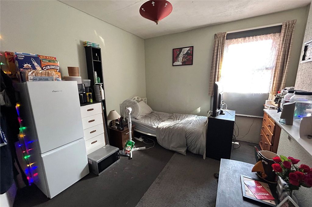 Property photo 3 of 7 Picture No. 09
