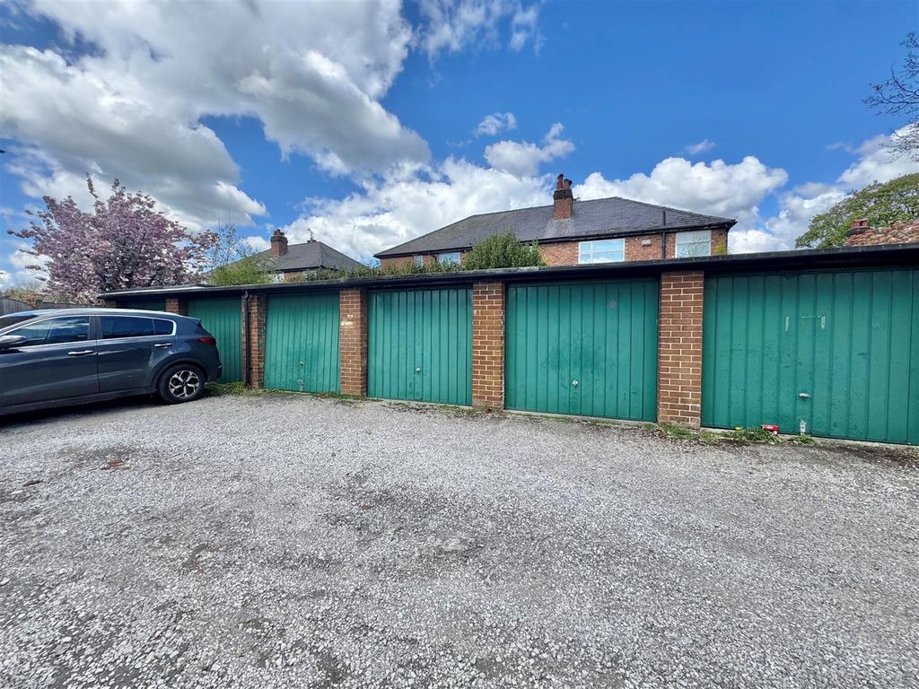 Property photo 3 of 4