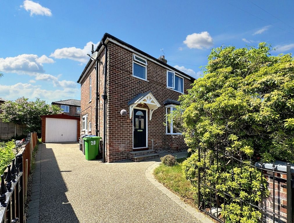 Property photo 1 of 17
