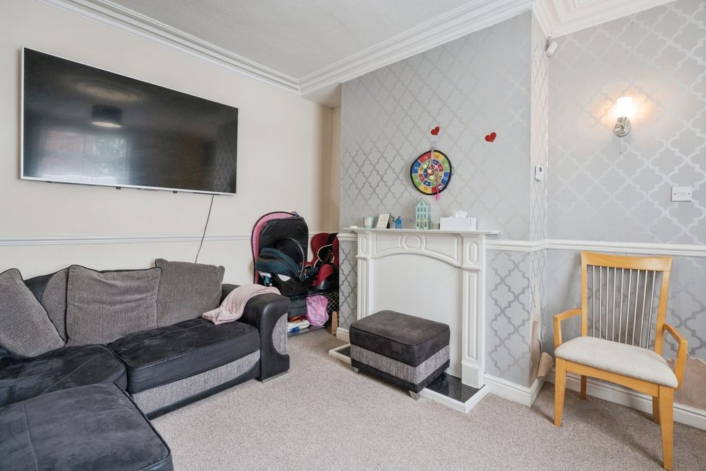 Property photo 3 of 14 Pbox-Img.Jpg