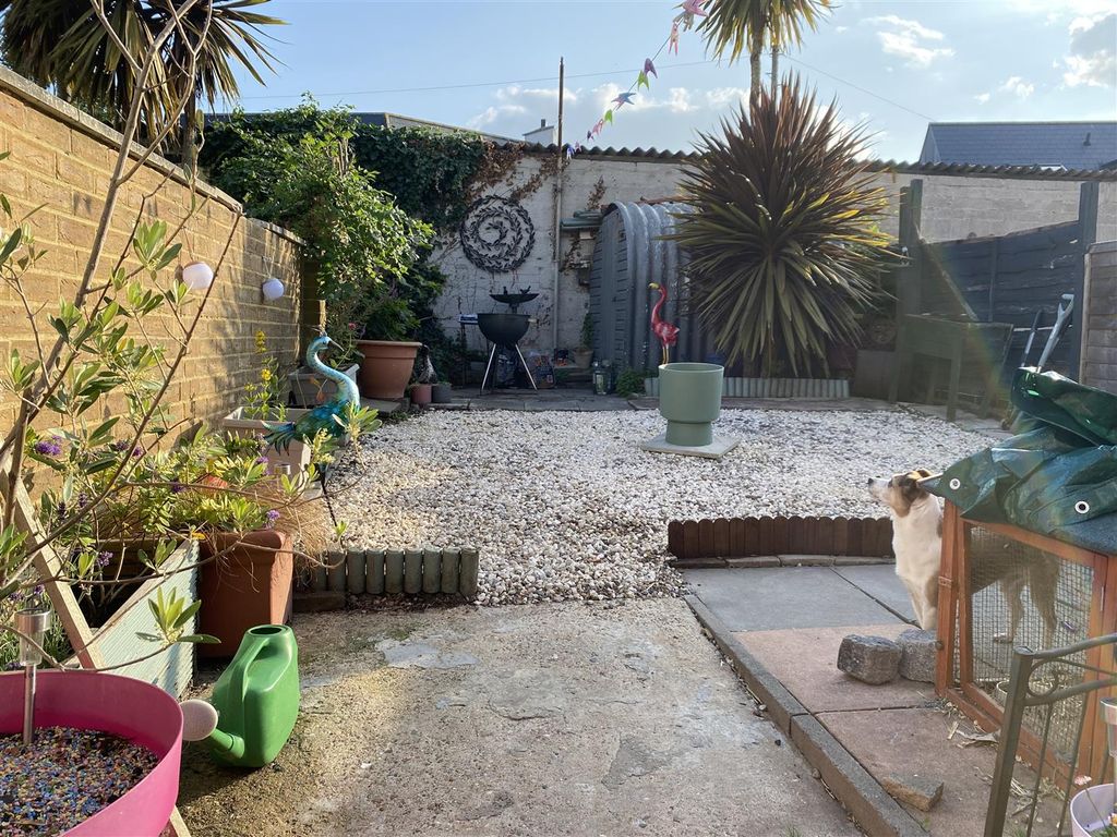 Property photo 1 of 13 Garden.Jpeg