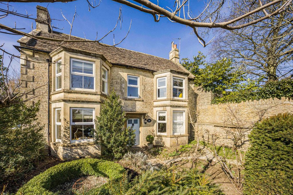 Property photo 1 of 28 Picture No. 72