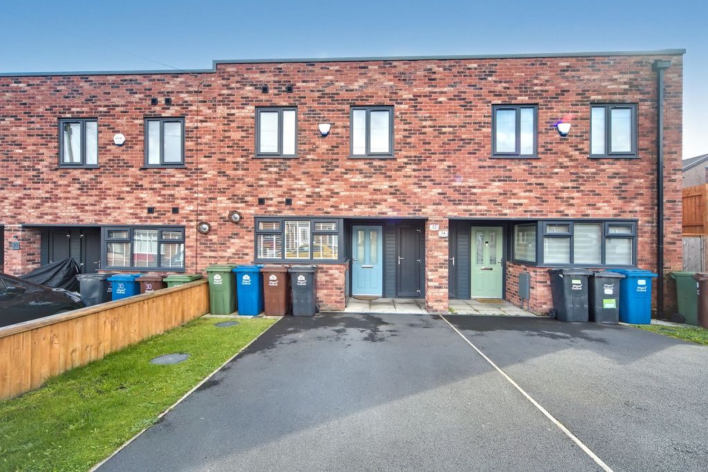 Property photo 1 of 23