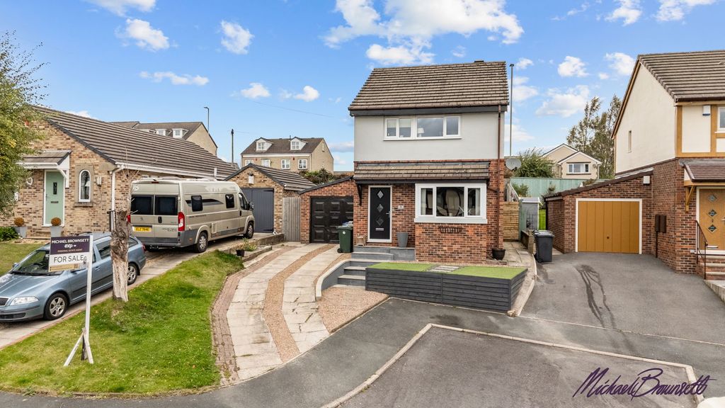 Property photo 1 of 25