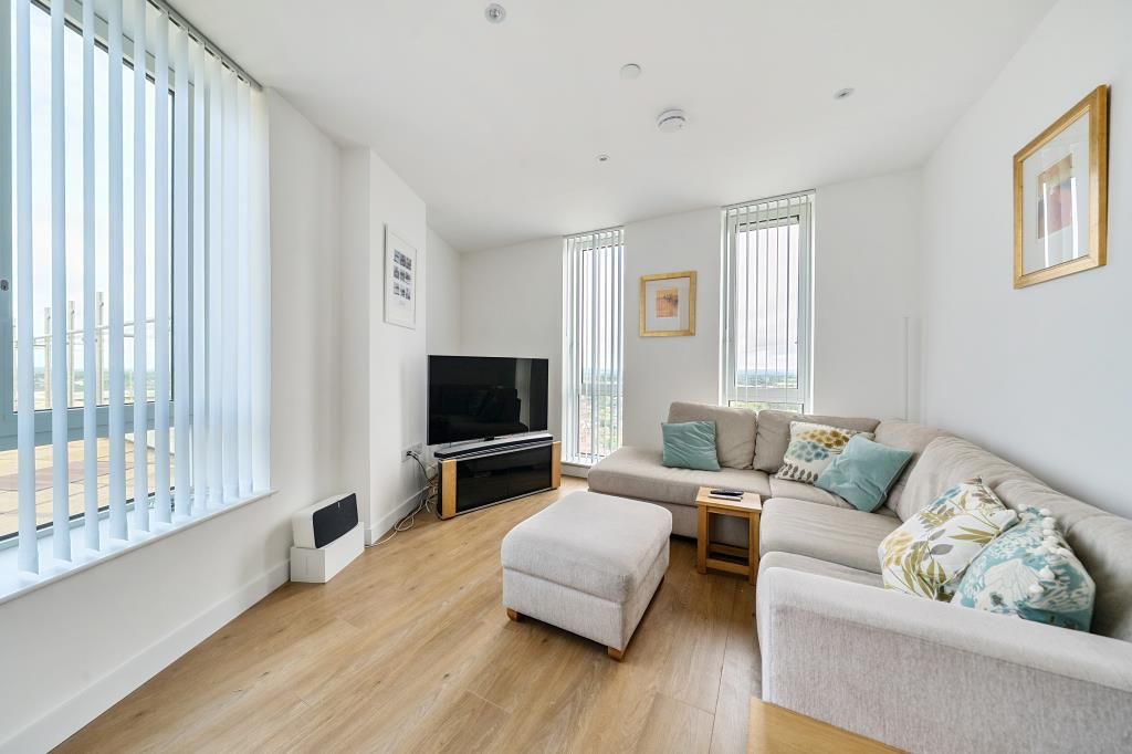 Property photo 2 of 20 Living Area