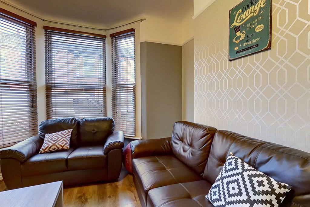 Property photo 3 of 29