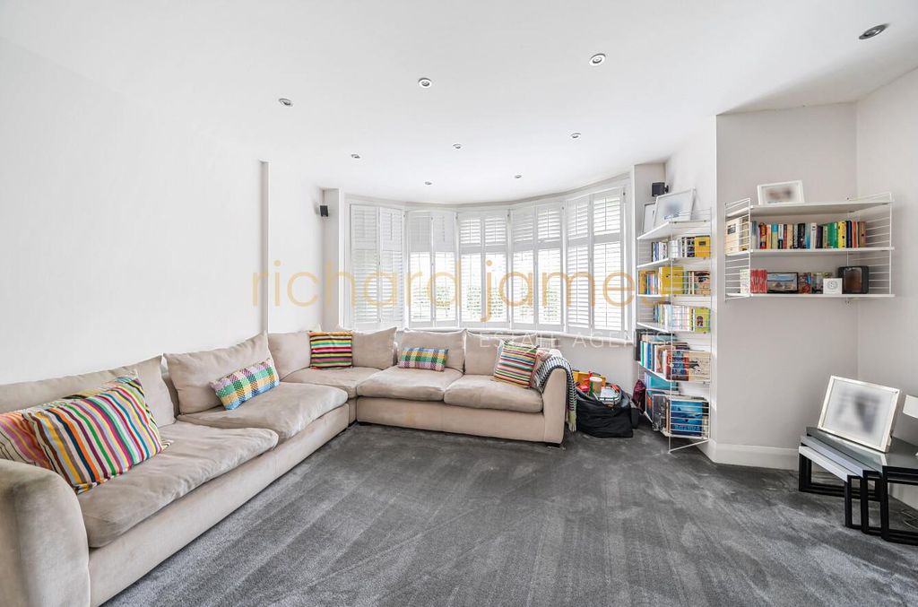 Property photo 3 of 14 86288618-69B7-4612-Aa47-3076Ab31d6A6.Jpg
