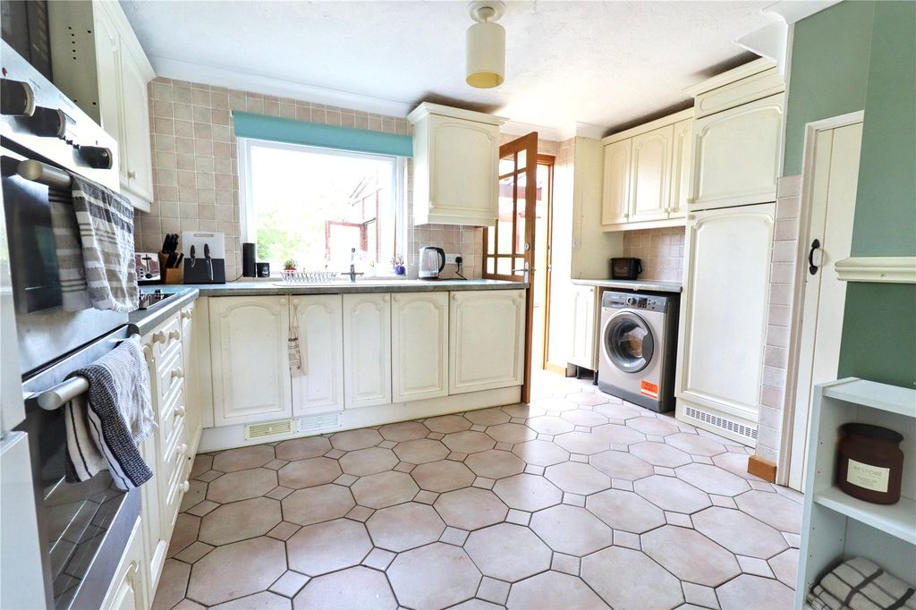 Property photo 3 of 13 Picture No. 30