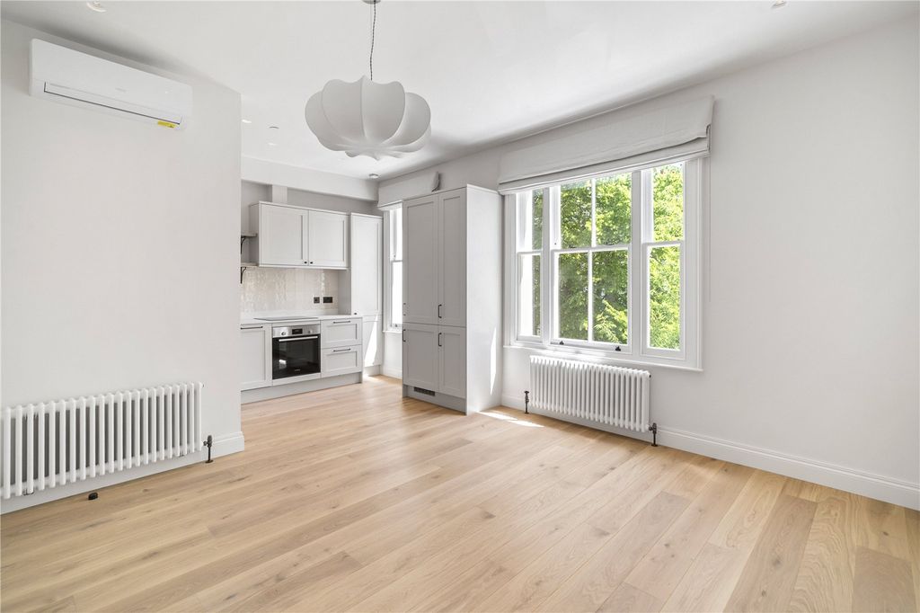 Property photo 1 of 13 Picture No. 04