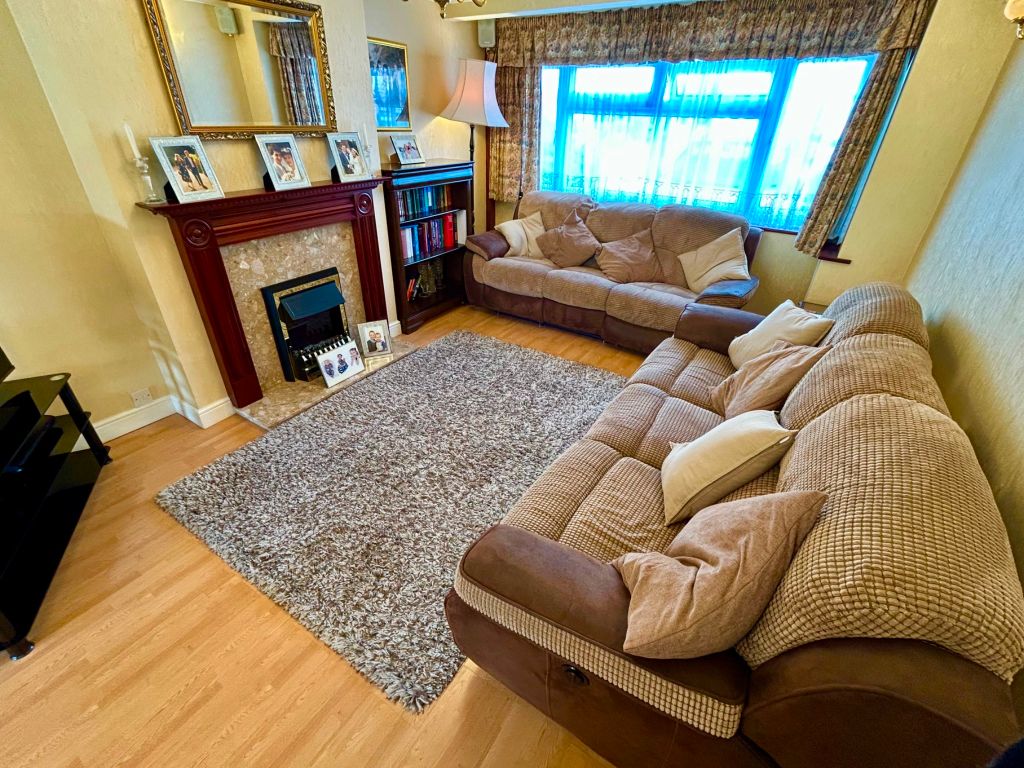 Property photo 3 of 23