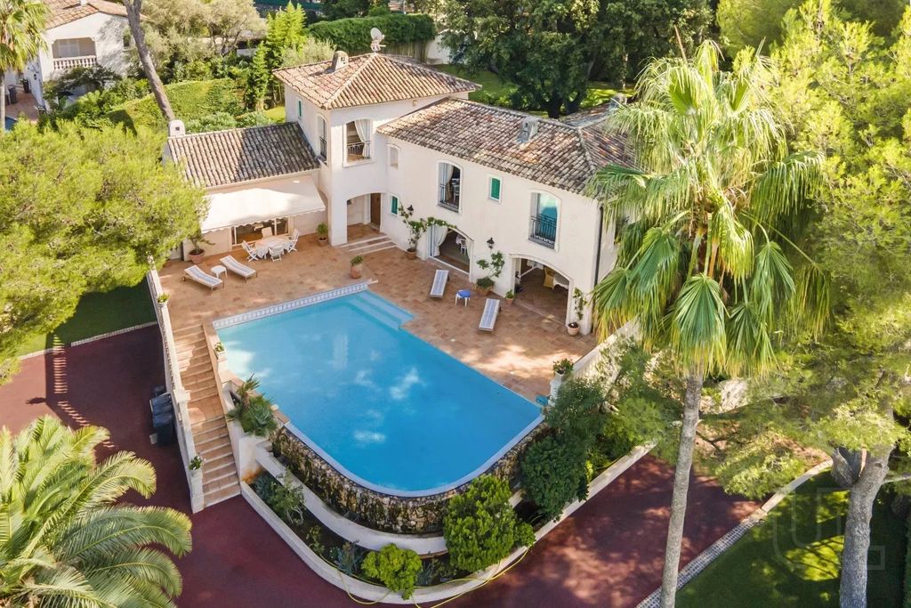 Property photo 2 of 41