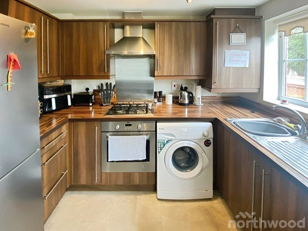 Property photo 3 of 7