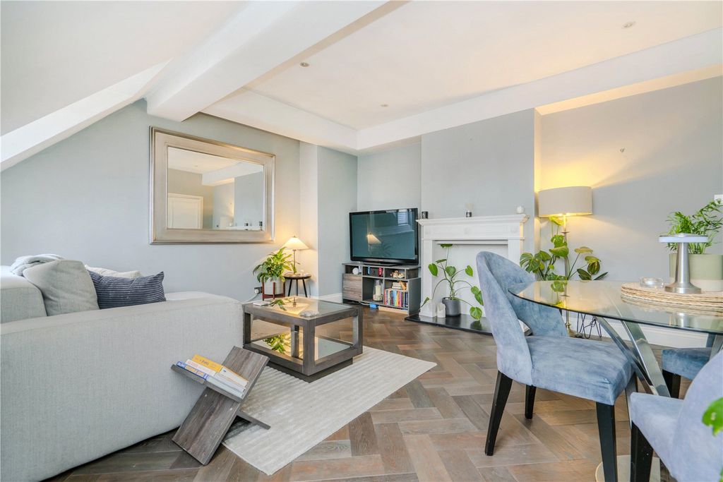 Property photo 2 of 12 Picture No. 19