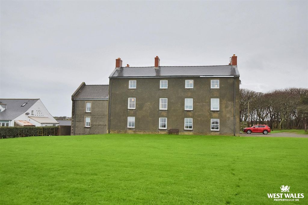 Additional image 18 of 3 bed flat for saleFlat 1 Llanunwas, Solva, Haverfordwest SA62