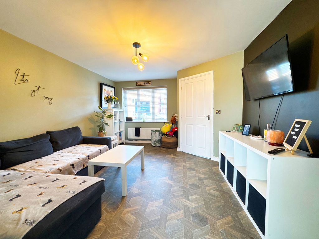 Property photo 2 of 13