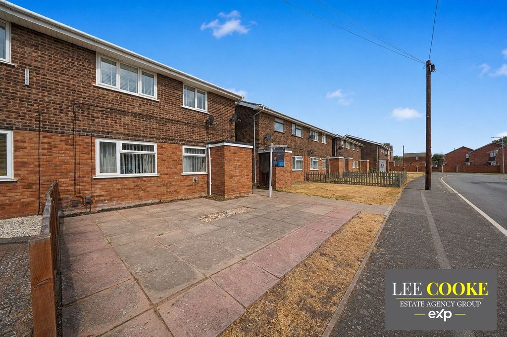 Property photo 1 of 24
