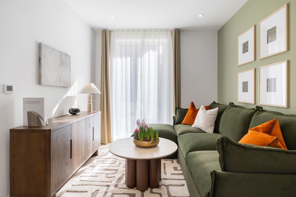 Property photo 2 of 10