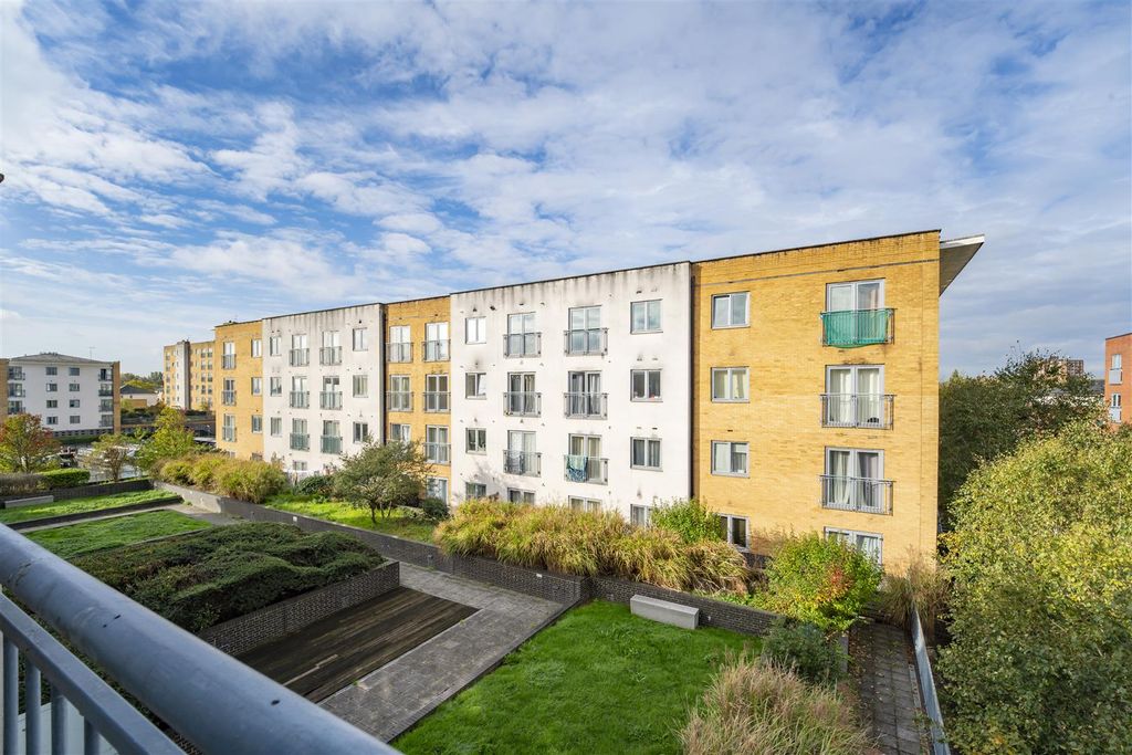 Property photo 1 of 11 Externals2.Jpg