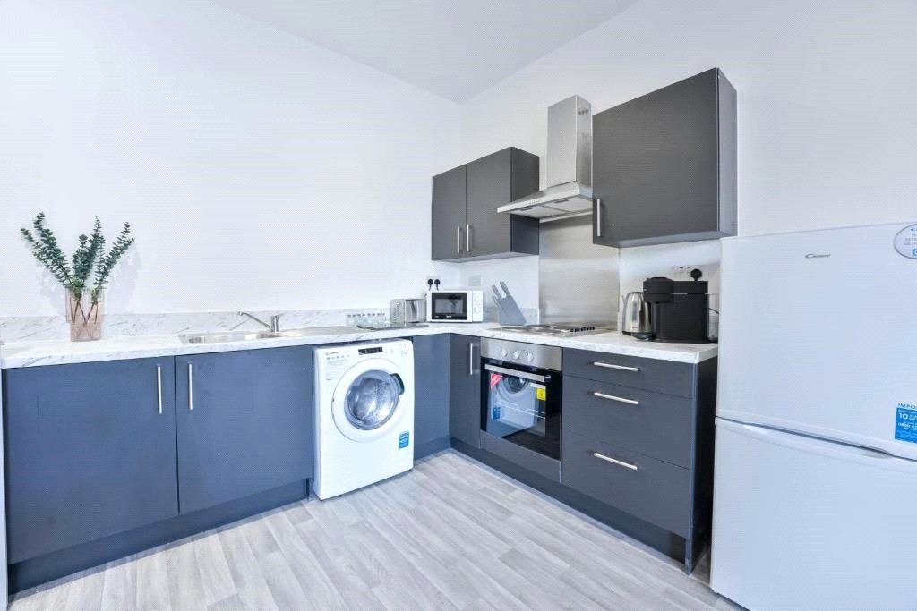 Property photo 3 of 11 Fully Loaded Kitchen