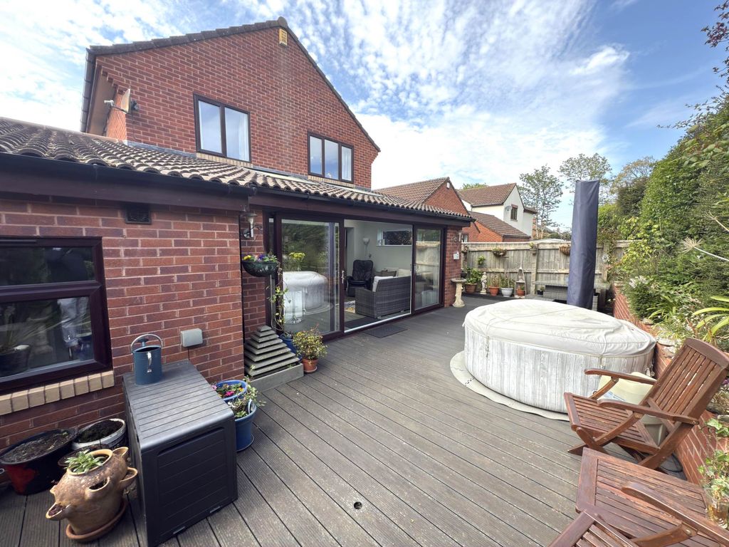 Property photo 3 of 17
