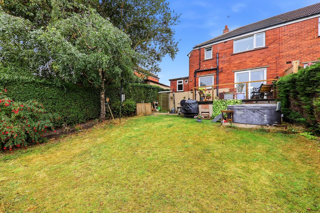 Property photo 2 of 23