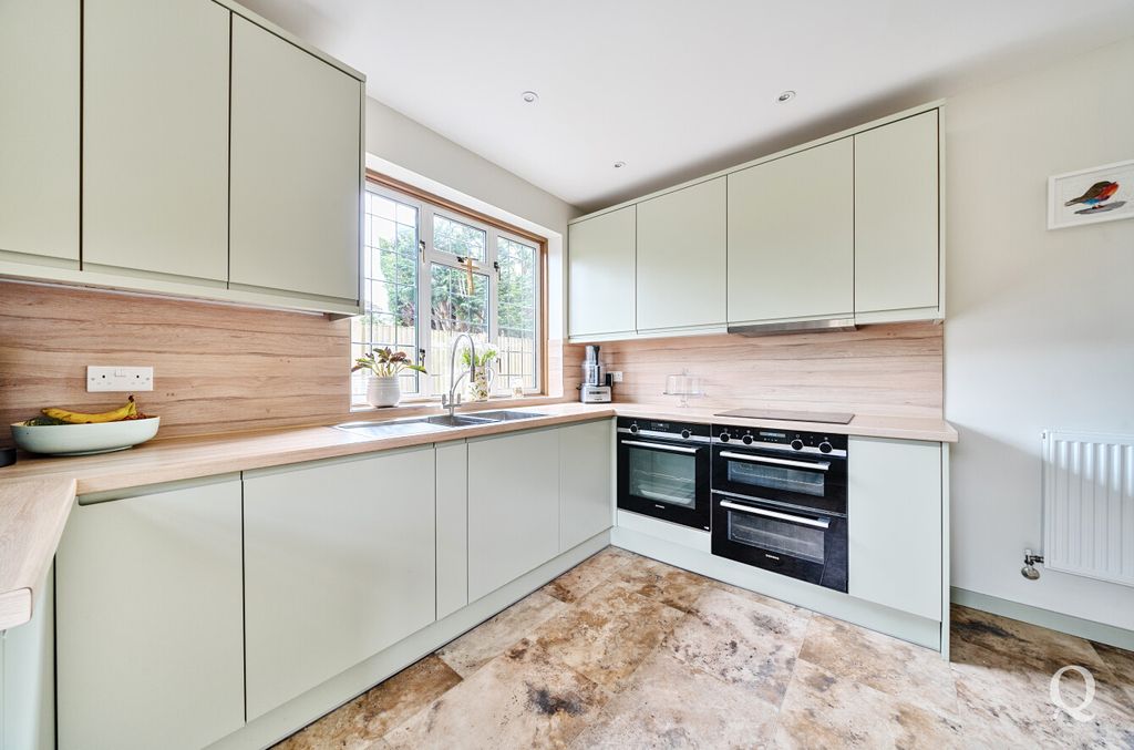 Property photo 2 of 21 2Df01819-8586-493...