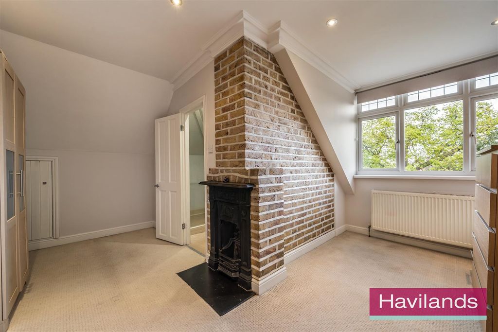 Additional image 21 of 6 bed semi-detached house for saleVillage Road, Enfield EN1