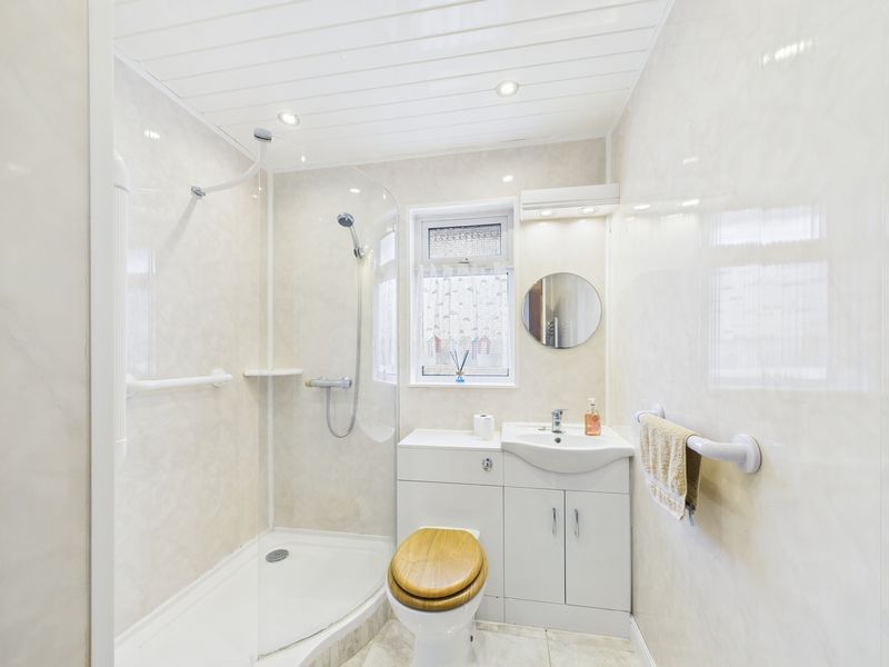 Property photo 3 of 10 Shower Room