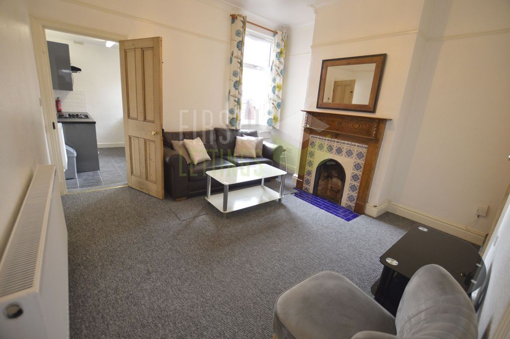 Property photo 2 of 7 Lounge