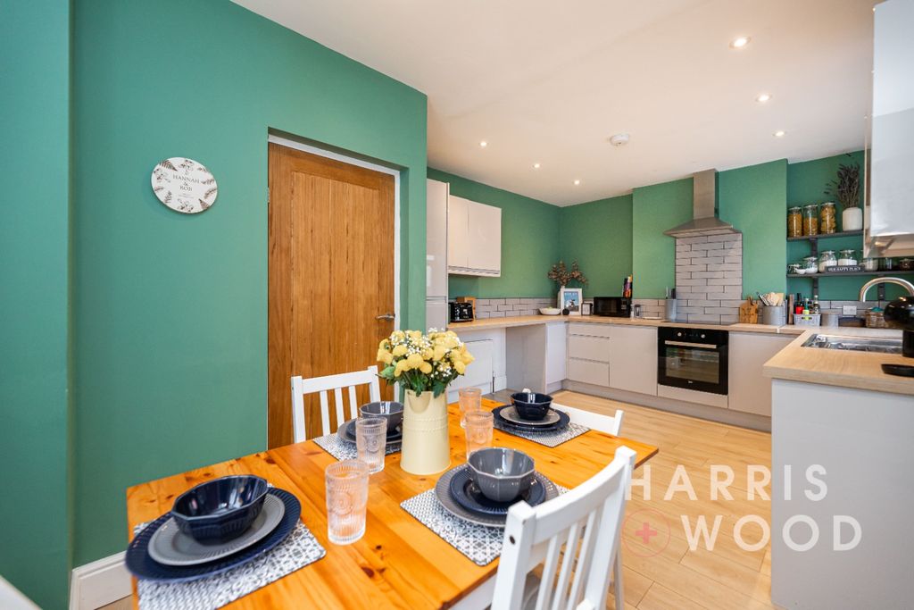 Property photo 3 of 44 46985610