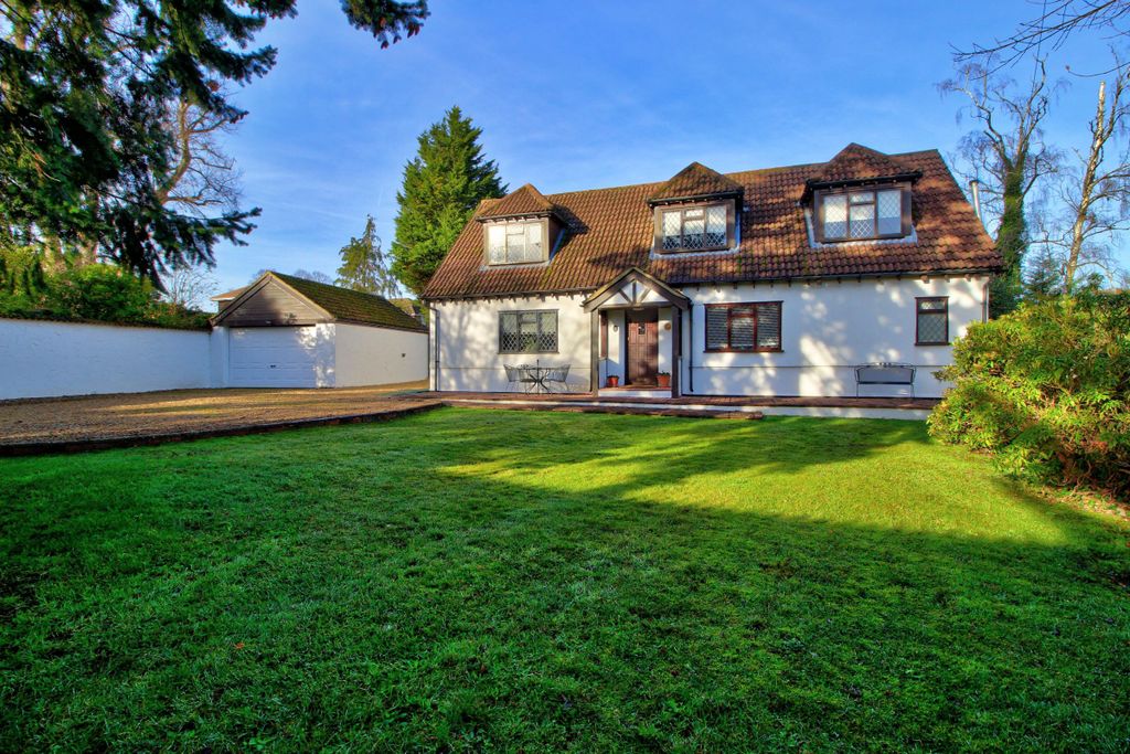 Property photo 1 of 26