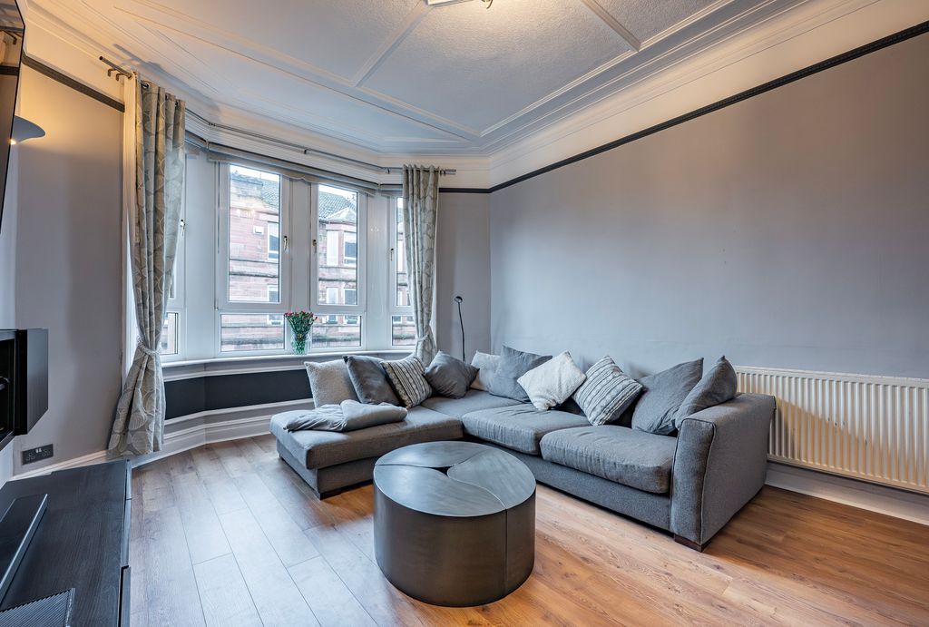 Property photo 3 of 27