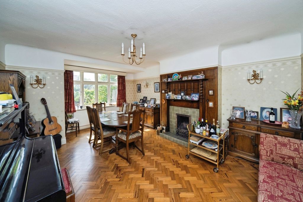 Property photo 3 of 24 Pbox-Img.Jpg