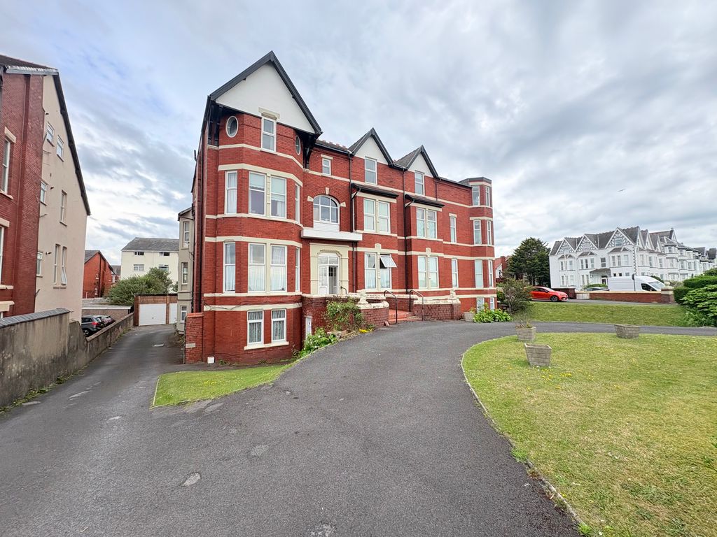 Property photo 1 of 1