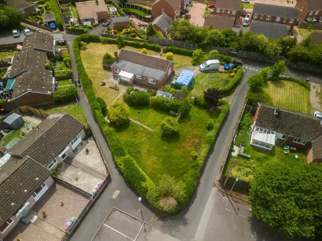 Property photo 2 of 22