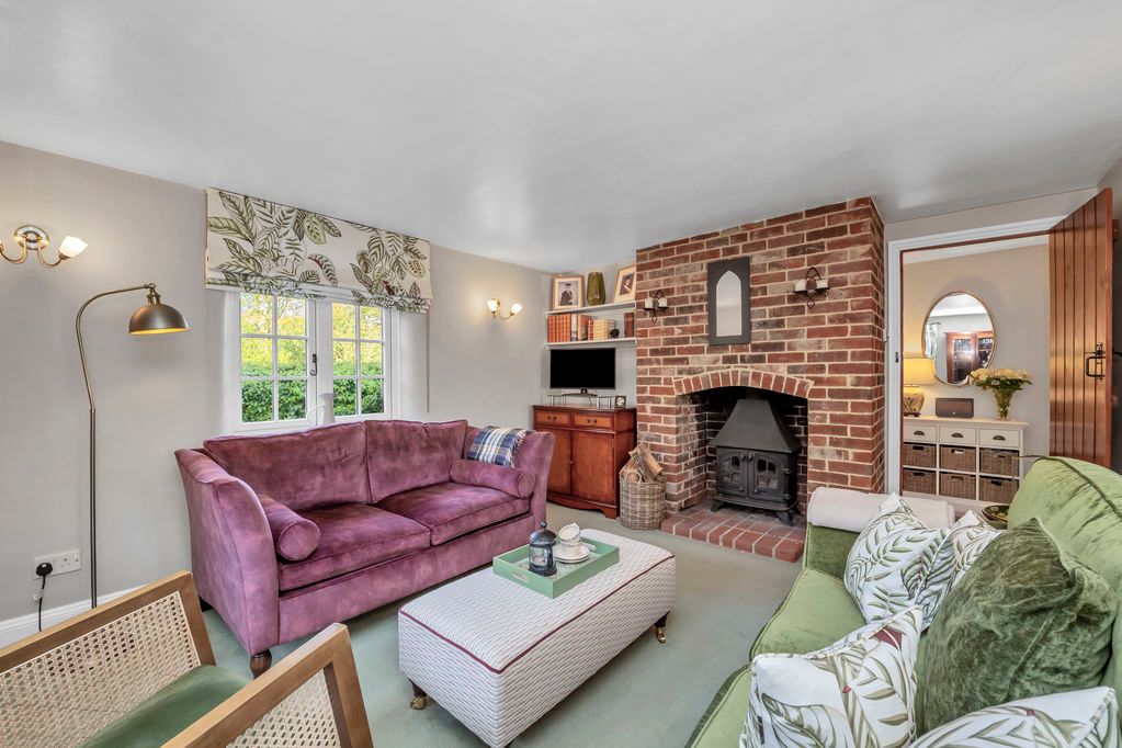 Property photo 2 of 23 Sitting Room