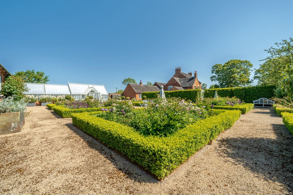 Additional image 27 of 7 bed detached house for saleLongford Lane, Church Broughton Derby DE65