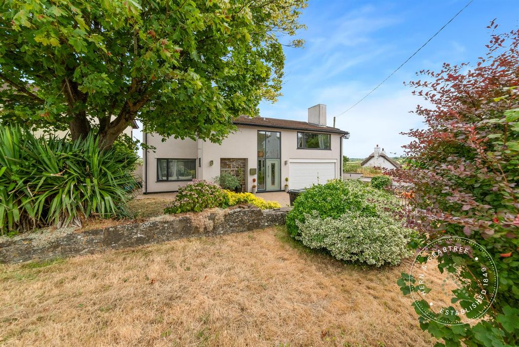 Property photo 1 of 52 White-Crofts-55.Jpg