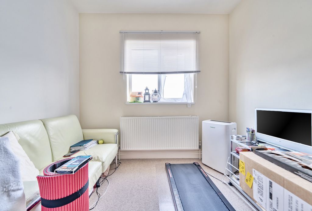 Property photo 3 of 10 Picture 3