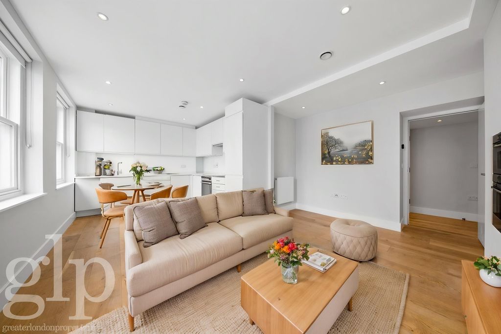 Property photo 1 of 23 2558372