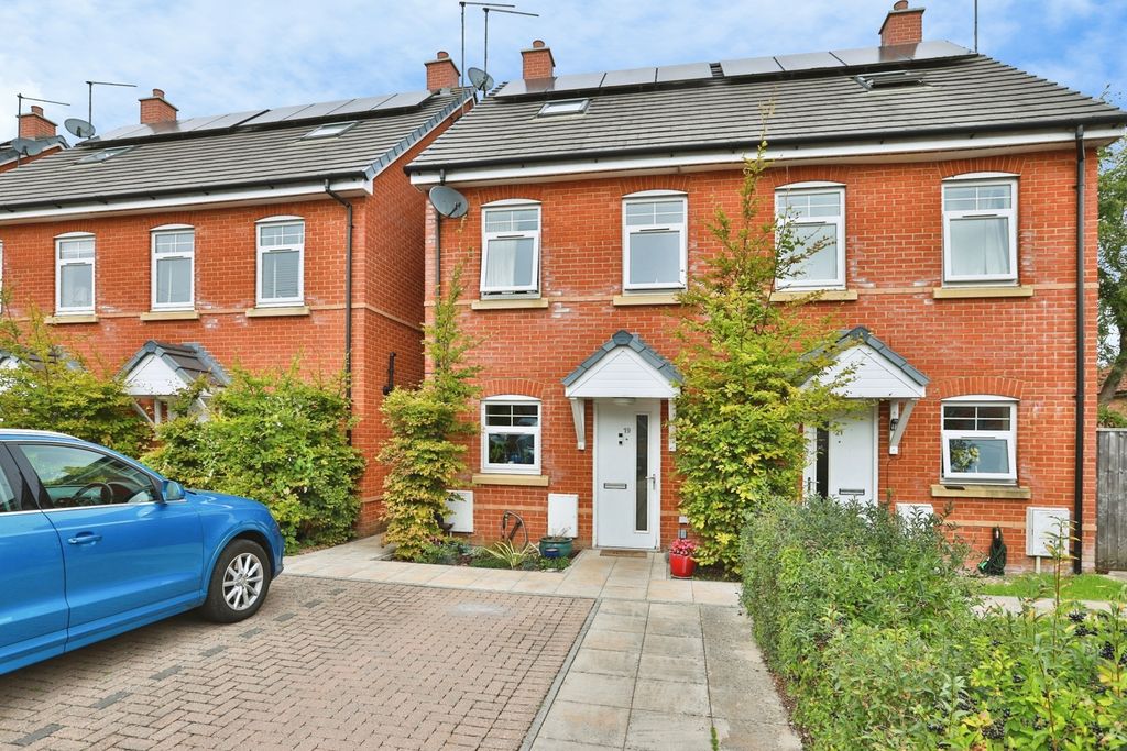 Property photo 1 of 18 Pbox-Img.Jpg